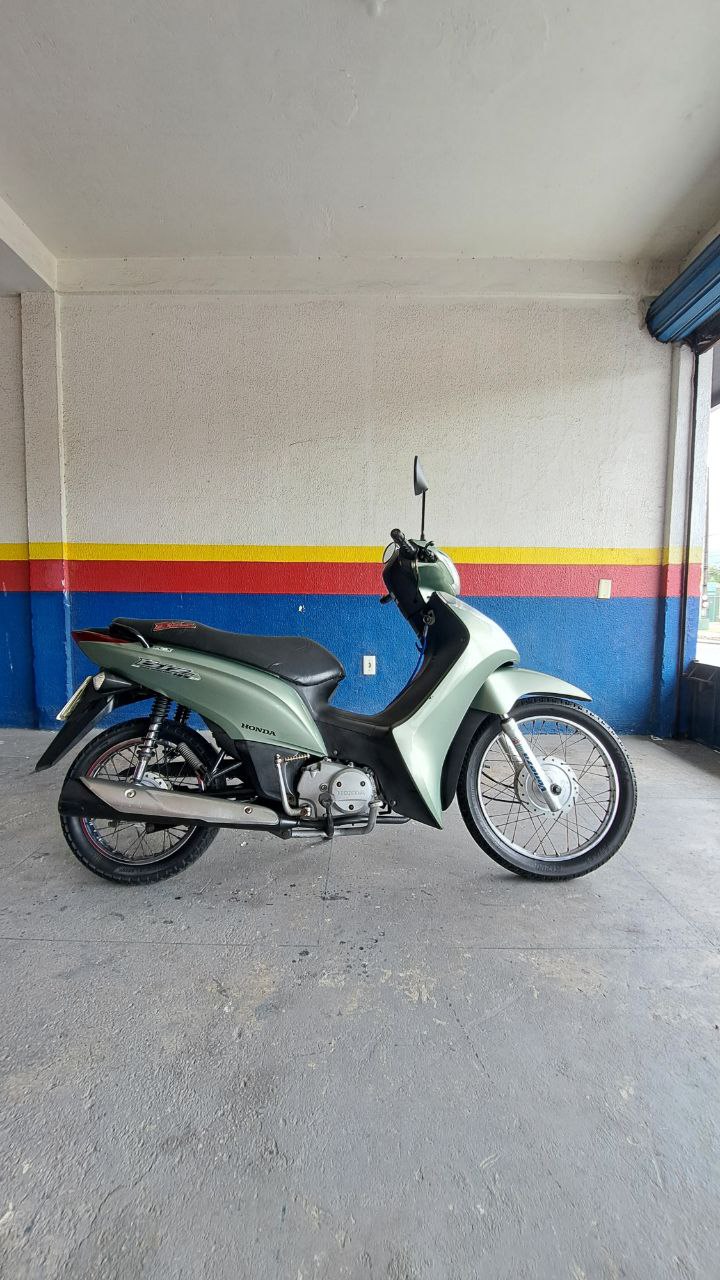 HONDA BIZ 125 ES LATERAL DIREITA